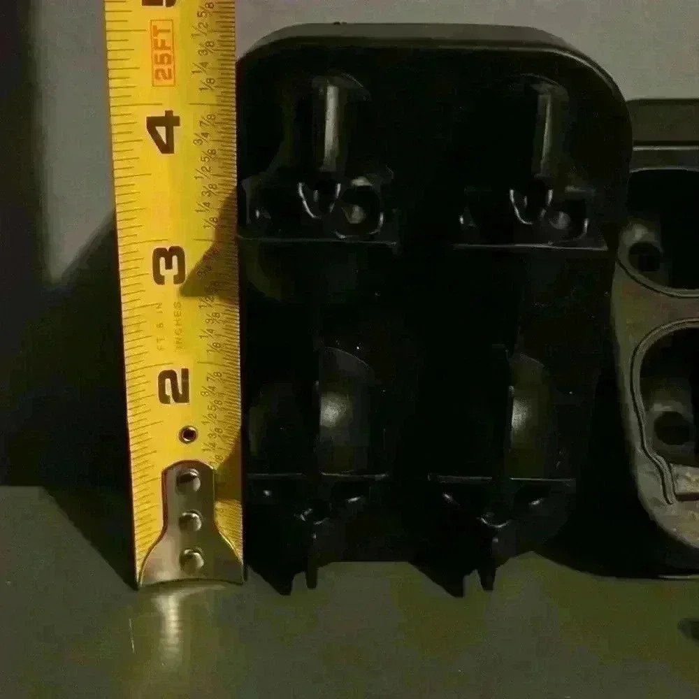 Skull shaped ice cube tray - Picture 3 of 3
